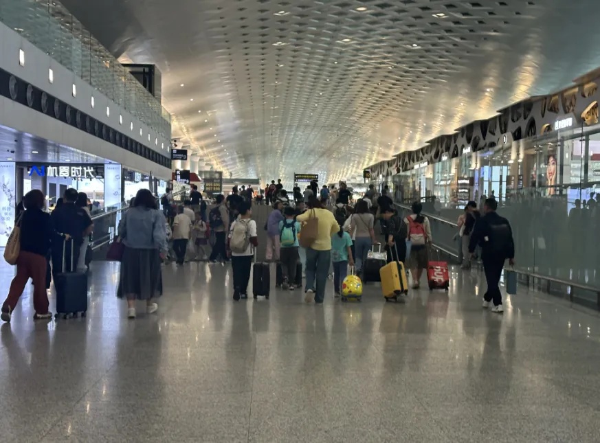 杭州暴降！浙江局部暴雨！“取消五一出游”冲上热搜，很多杭州人看完笑了...
